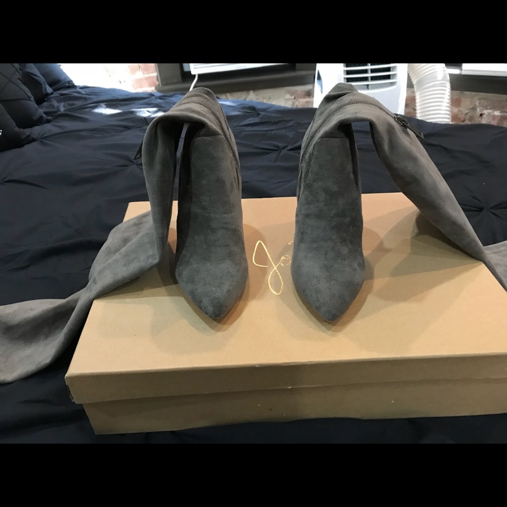 Suede boots